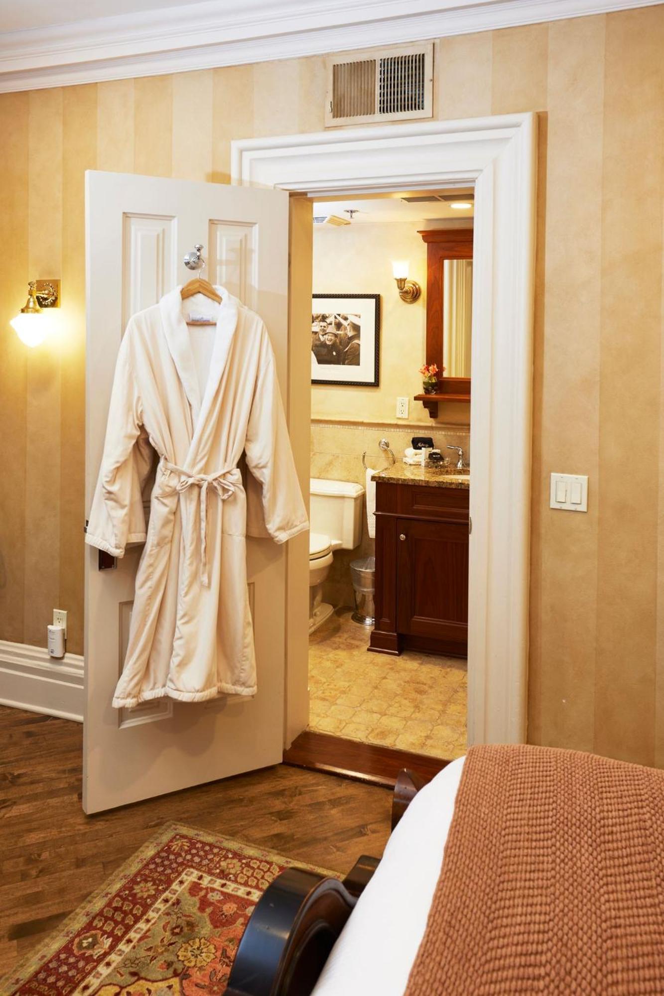 Mansion Hill Inn Мадисън Екстериор снимка